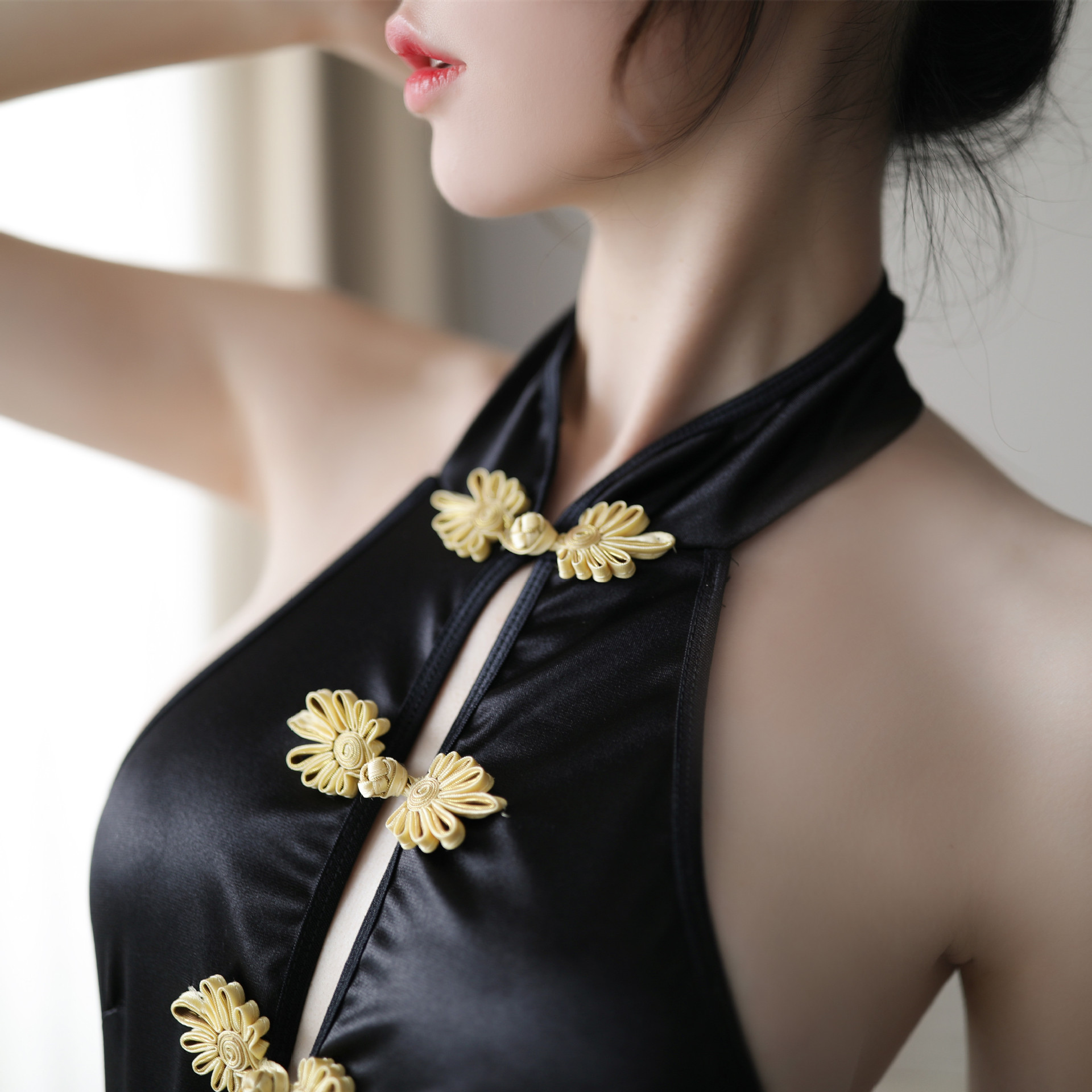 夜未满现货批发性感旗袍情趣内衣制服诱惑cos镂空露背旗袍套装