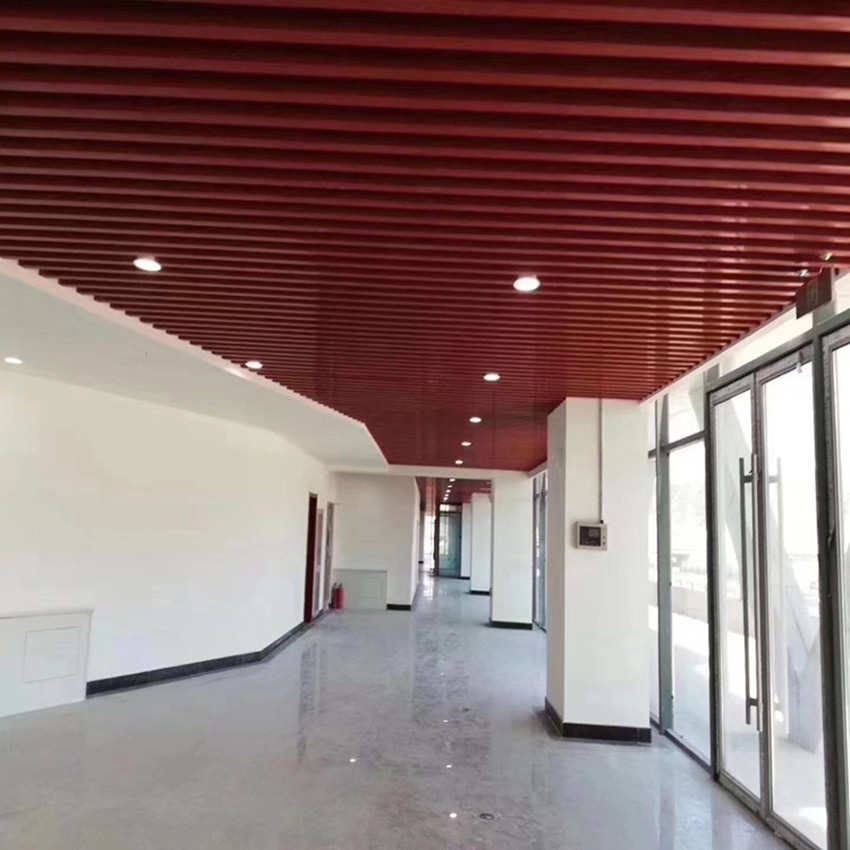 爆款木纹铝方通吊顶天花商场u型铝方通防火铝方通吊顶材料u型龙骨