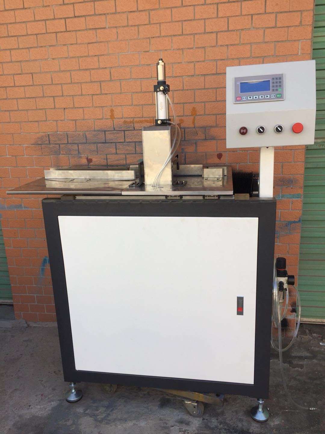 在线精准pvc管材管割机,自动塑料设备环形切割机