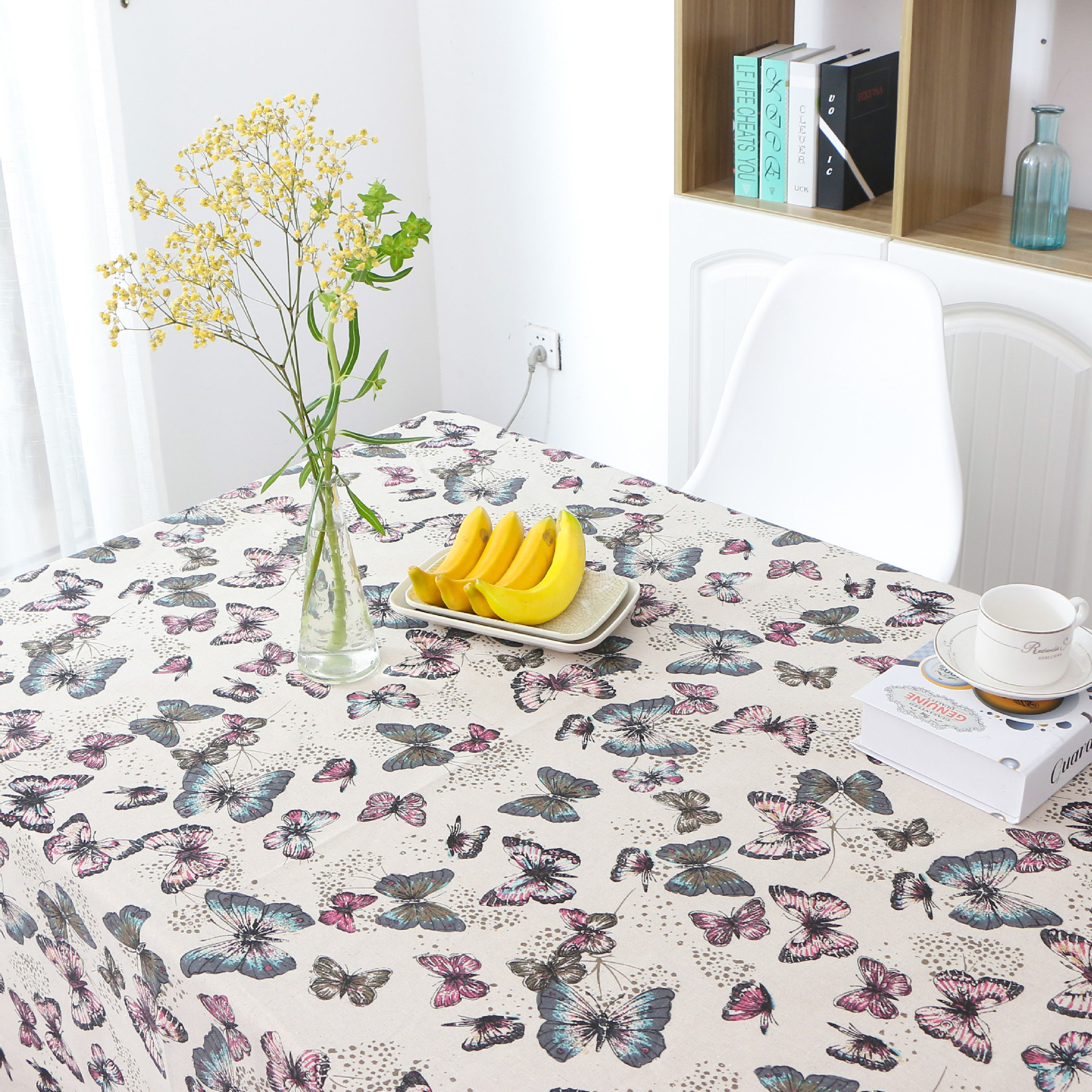 温馨提示:由于桌布款式较多,花型更新太快,拍照比较繁琐,所以未能上架