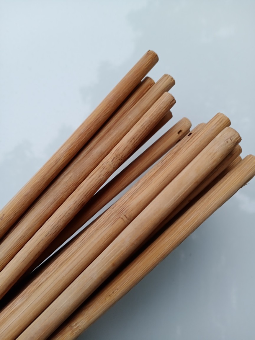 工厂直销 8.0 毫米碳化圆竹棒 竹吸管材料 圣诞产品dy用竹圆棍