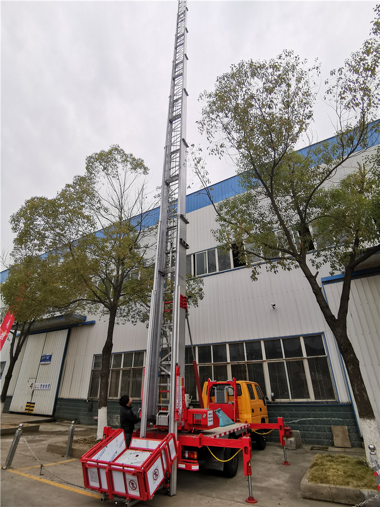 江铃32米蓝牌c照驾驶云梯车 高空建筑材料上货 广告字牌安装作业