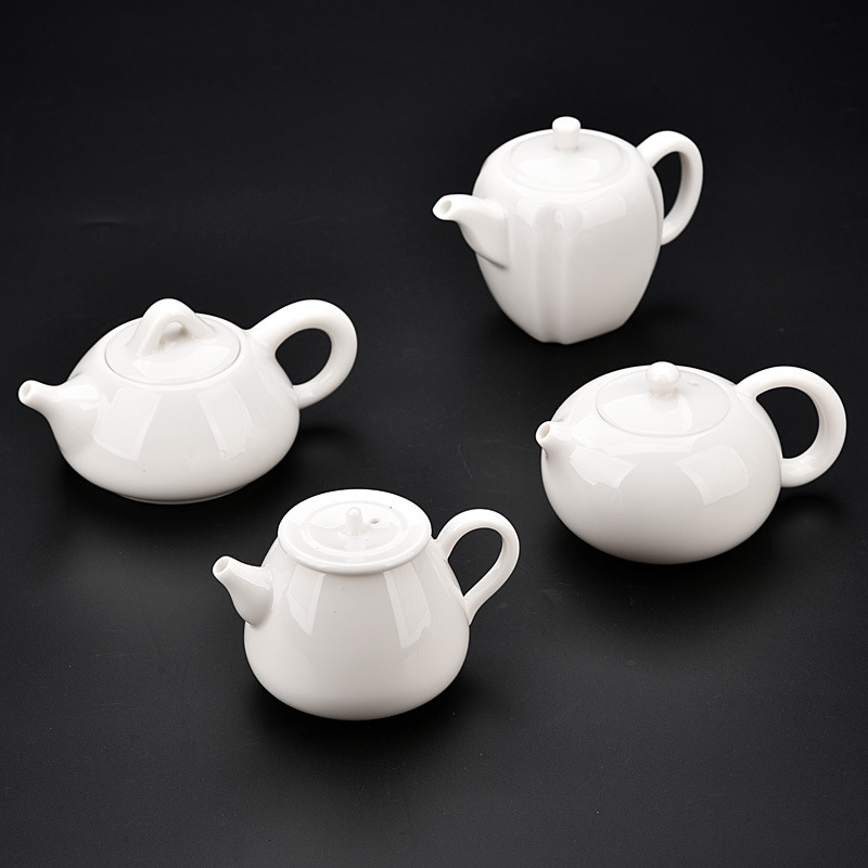 高岭土白瓷茶壶