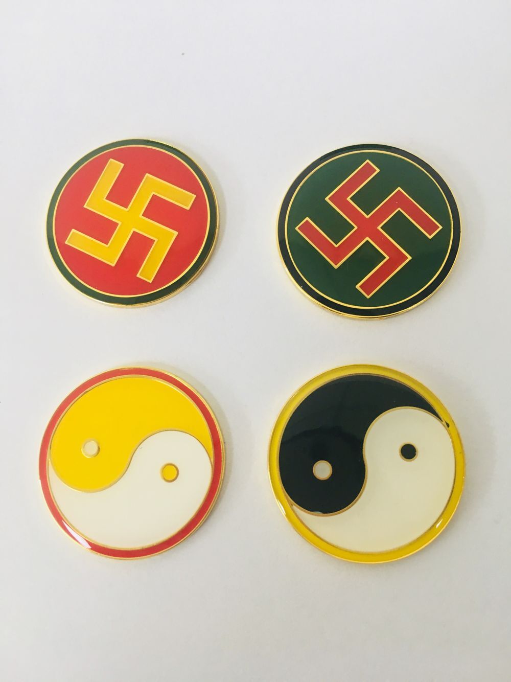 现模供应各种万字符标牌30mm万字符标手机贴标logo滴胶厂家直销