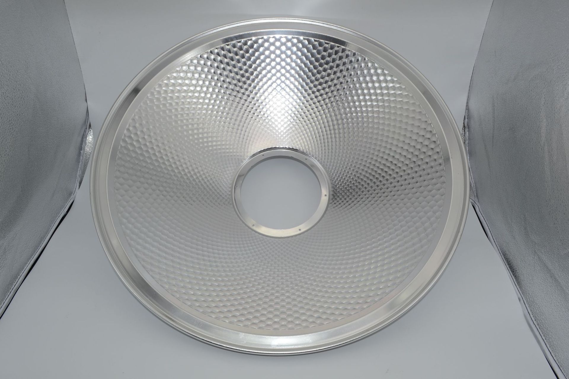 东莞厂家直销led反光杯 led灯具外壳加工 灯具配件加工定制