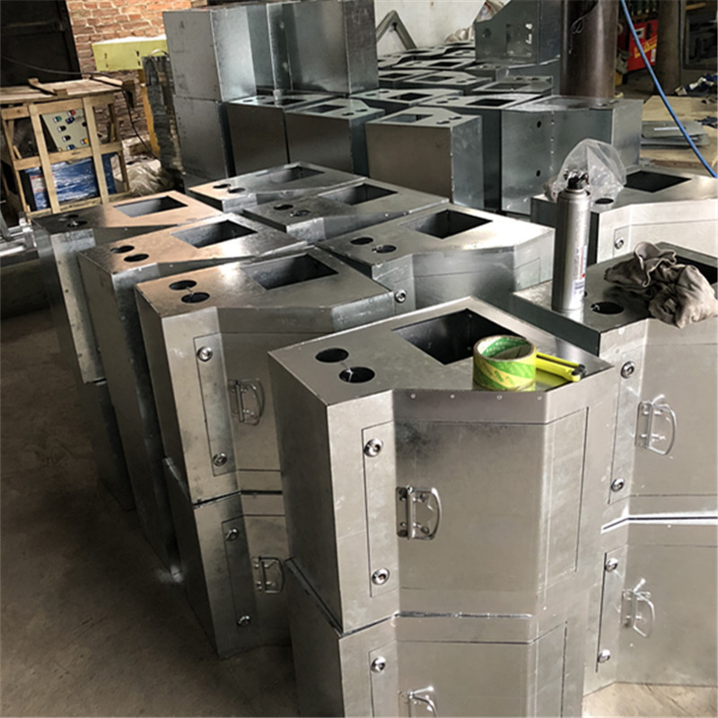 鸿途厂家供应桥梁防撞墙电缆接线箱电杆配电箱400*300预埋接线盒