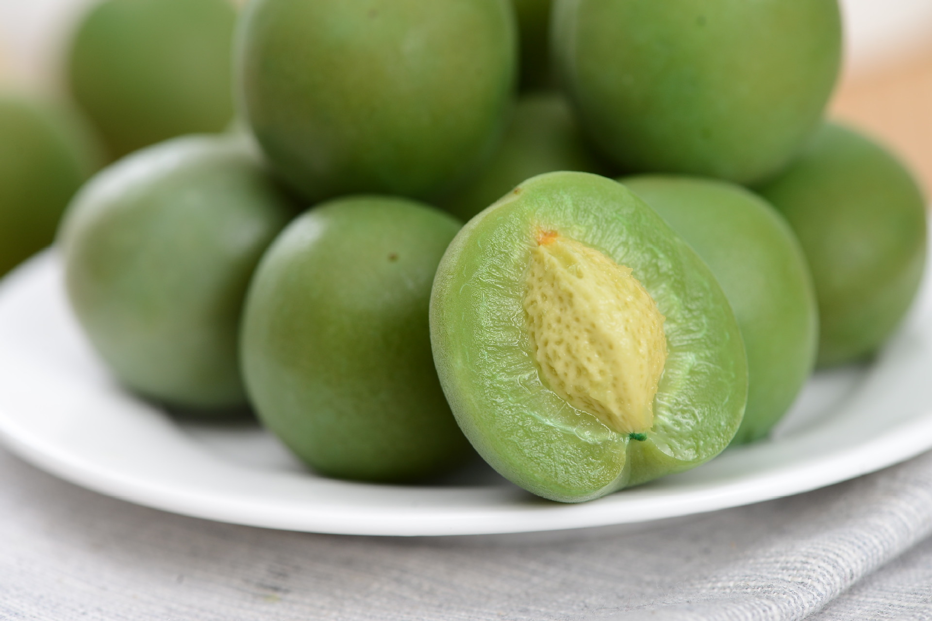 供应苏杭蜜饯 江南食品 500g散装凉果独立小包装 青脆梅.