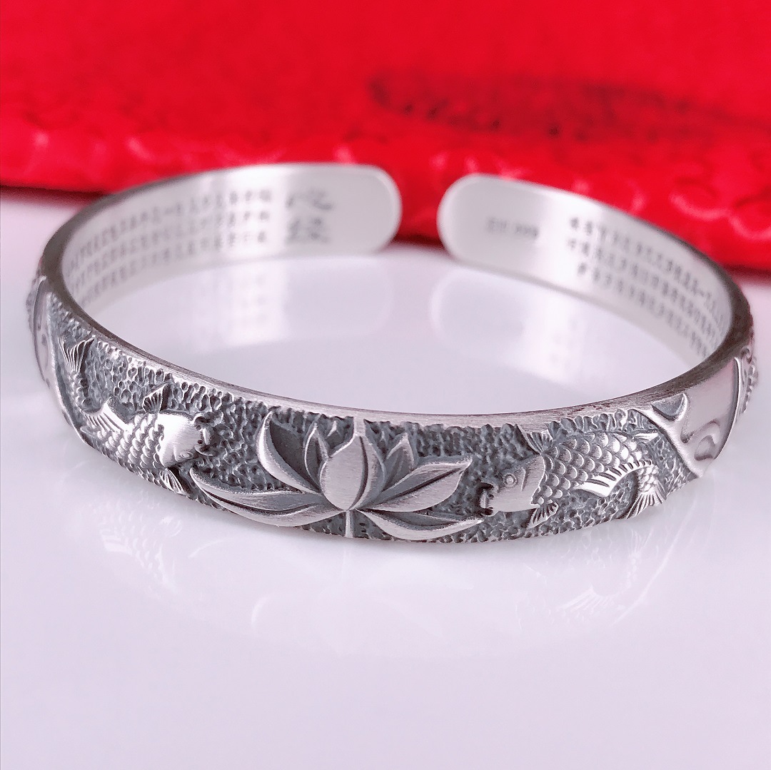 s999纯银手镯女复古鲤鱼莲花手工浮雕开口心经 足银999银镯子送礼