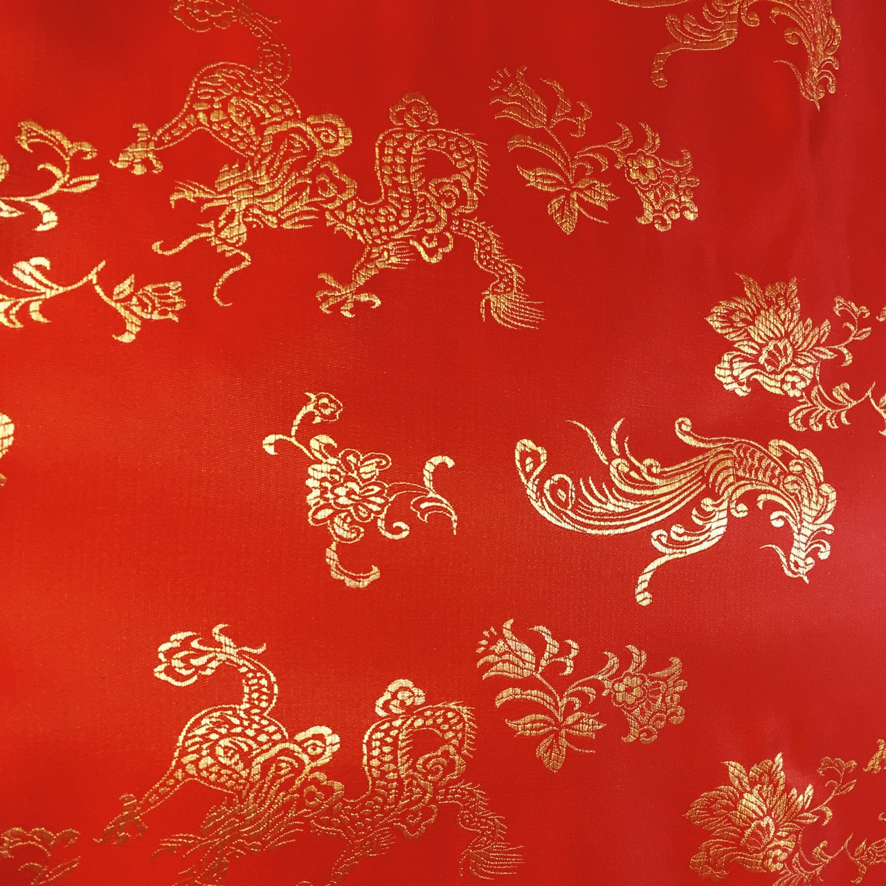 尼龙提花大红底金纹龙凤牡丹喜庆款