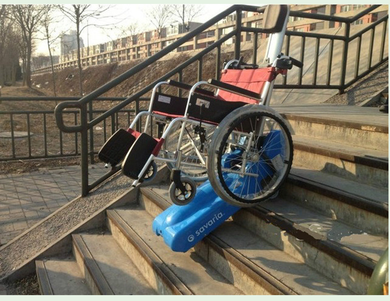 履带式爬楼轮椅车楼梯爬楼机小型楼梯轻便型无障碍电动爬楼轮椅车