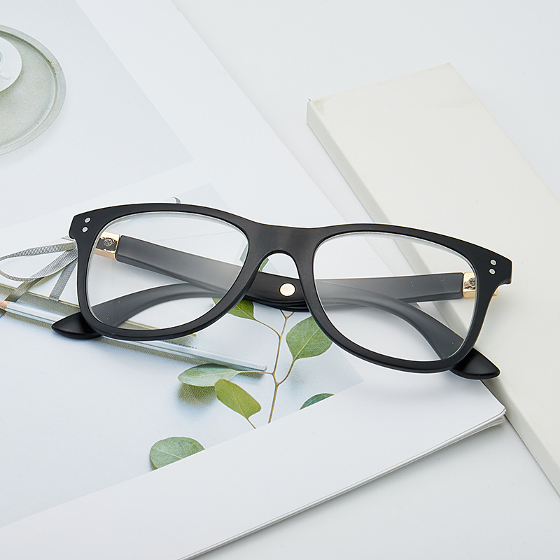 8倍蓝光 翻盖放大眼镜