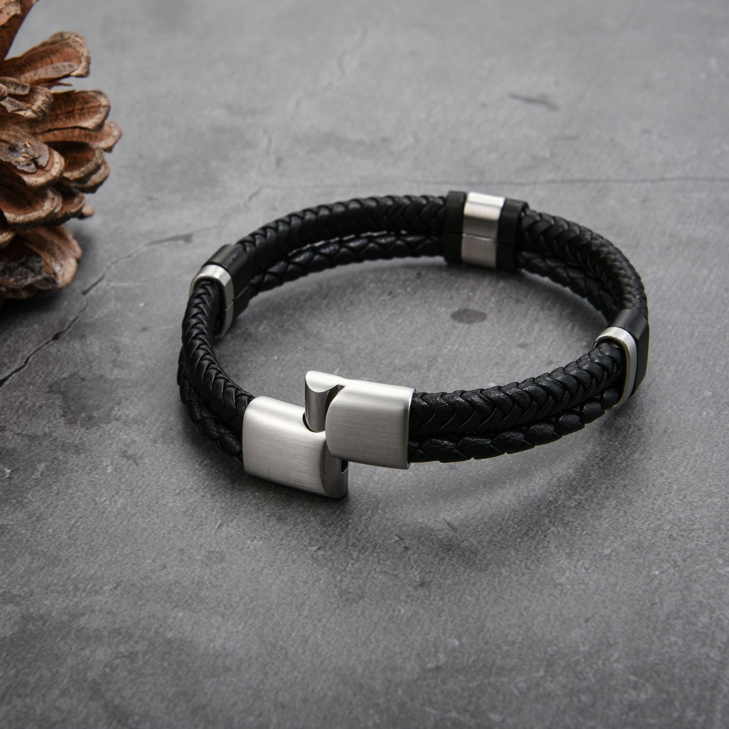 跨境现货批发 欧美简约男士编织皮革手环磁吸扣手镯 工厂直销