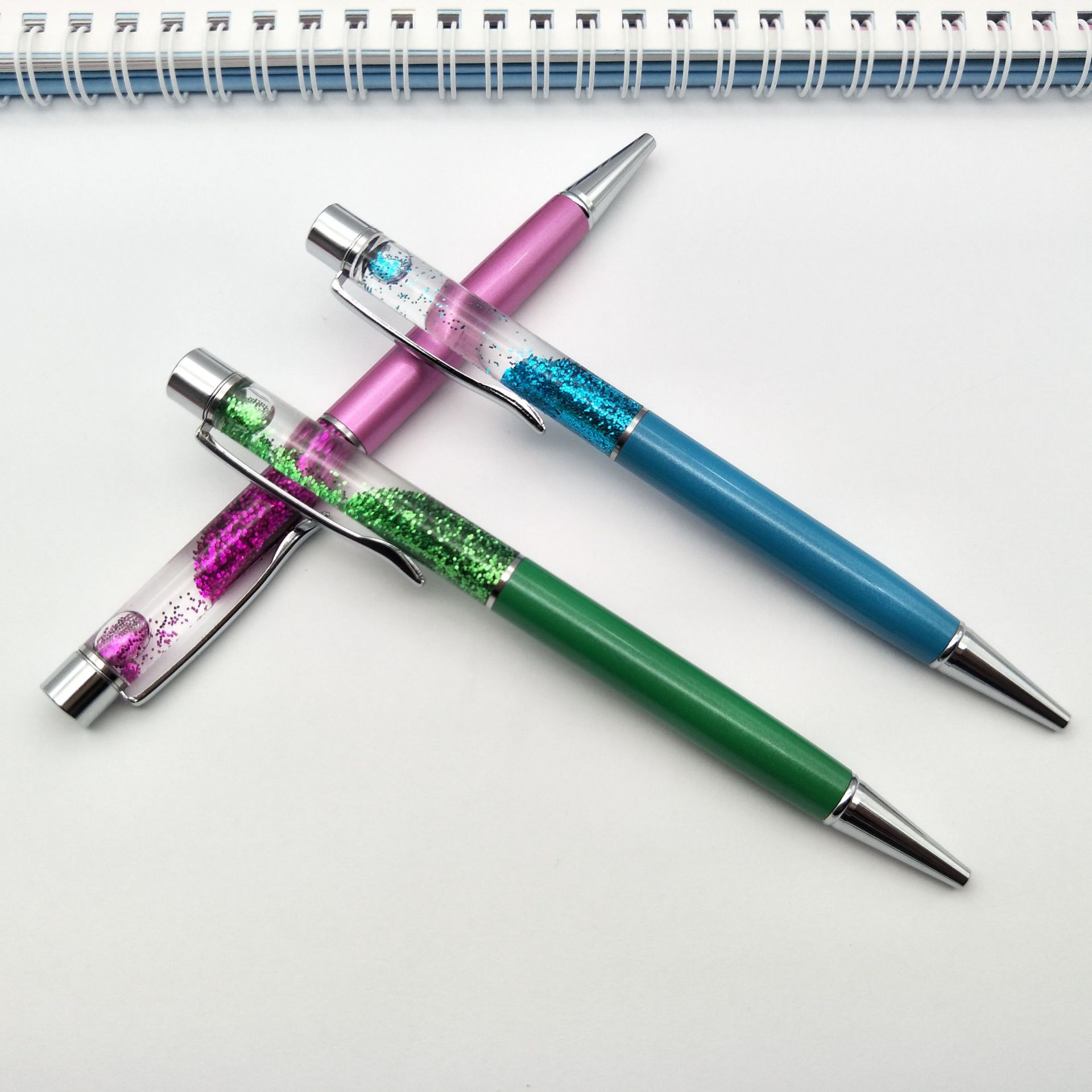 热销【2019新款】精美金属流沙入油笔七彩流沙金属笔