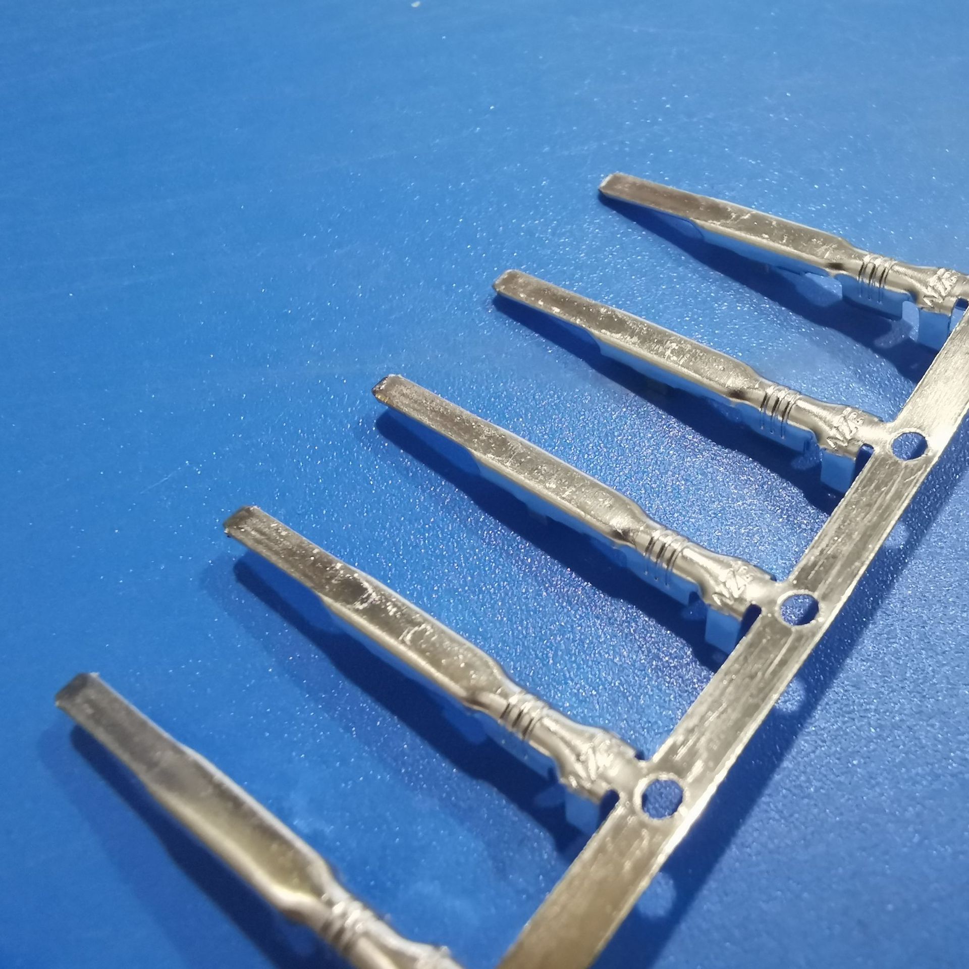 0*0.6 2.0插片端子 汽车连接器 2.3*0.6接线公端子