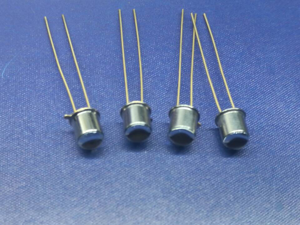 el1kl3红外线发射金属封装二极管5mm波长940nm全新原装