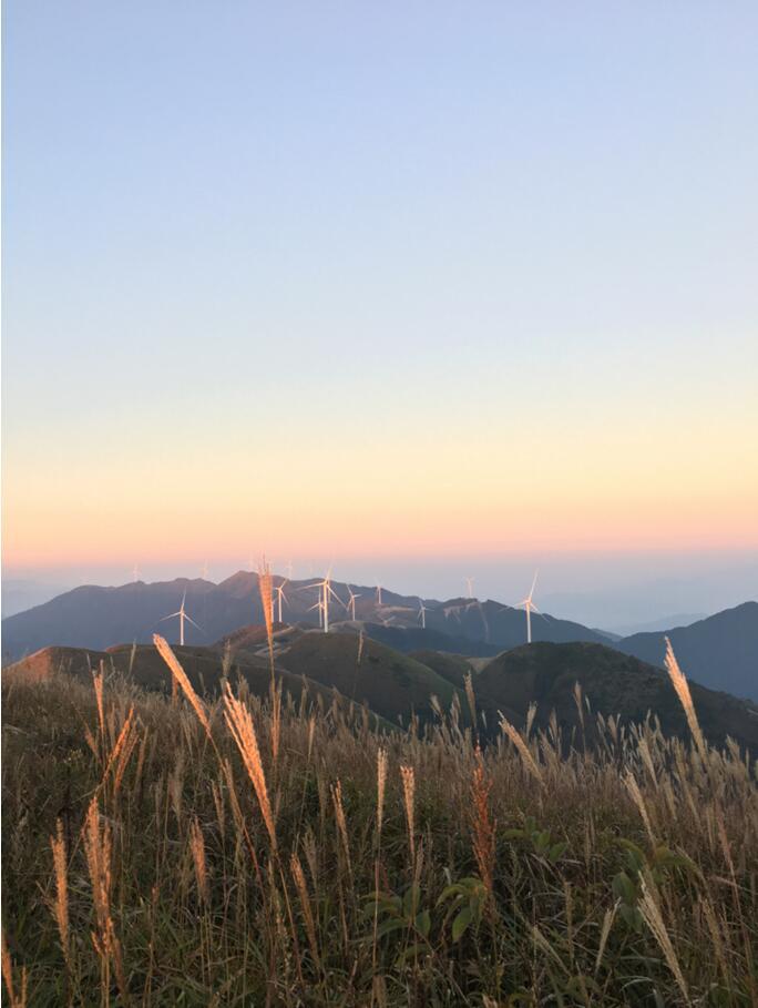 分享海拔1794米赣西北最高峰crv九岭尖日出美景