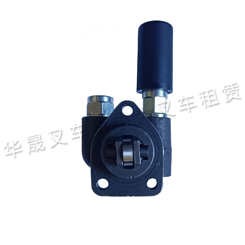 叉车配件手油泵新柴490发动机合力杭叉3吨斗山d30f输油泵