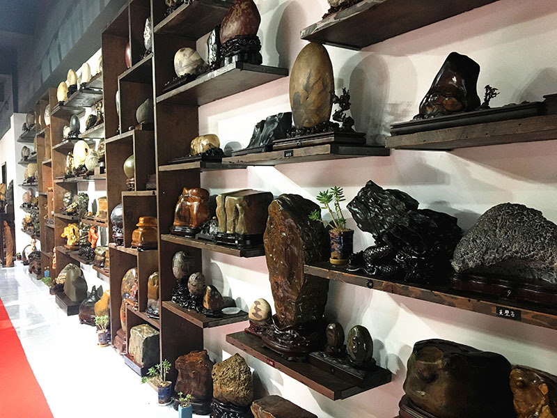 久仰大名,想不到你是这样的奇石馆!