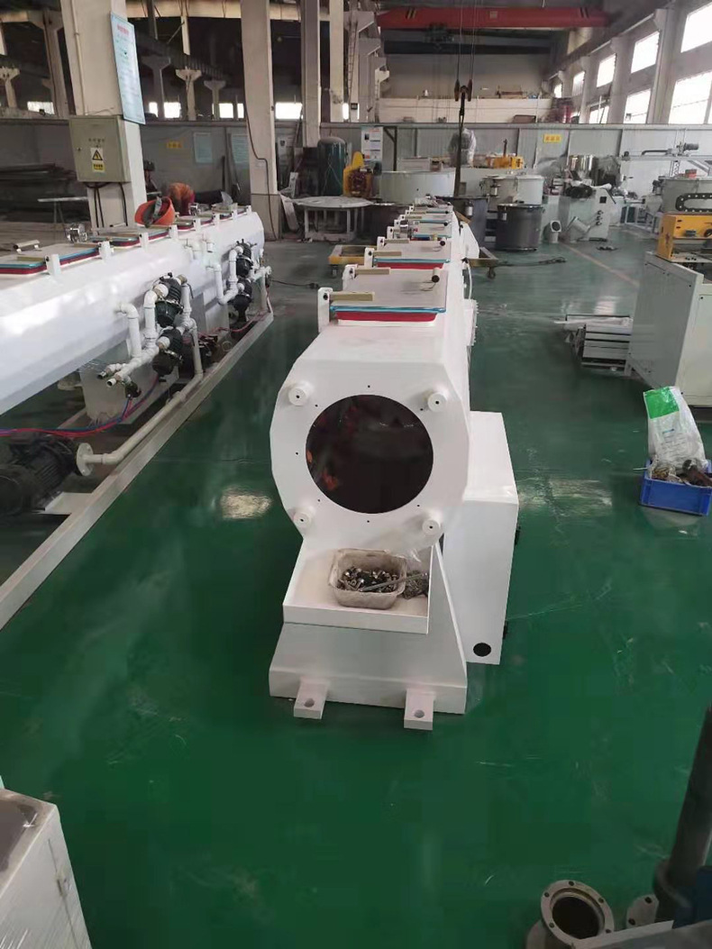 厂家供应pe管材喷淋冷却管材真空箱 pvc真空箱 管材真空定型箱