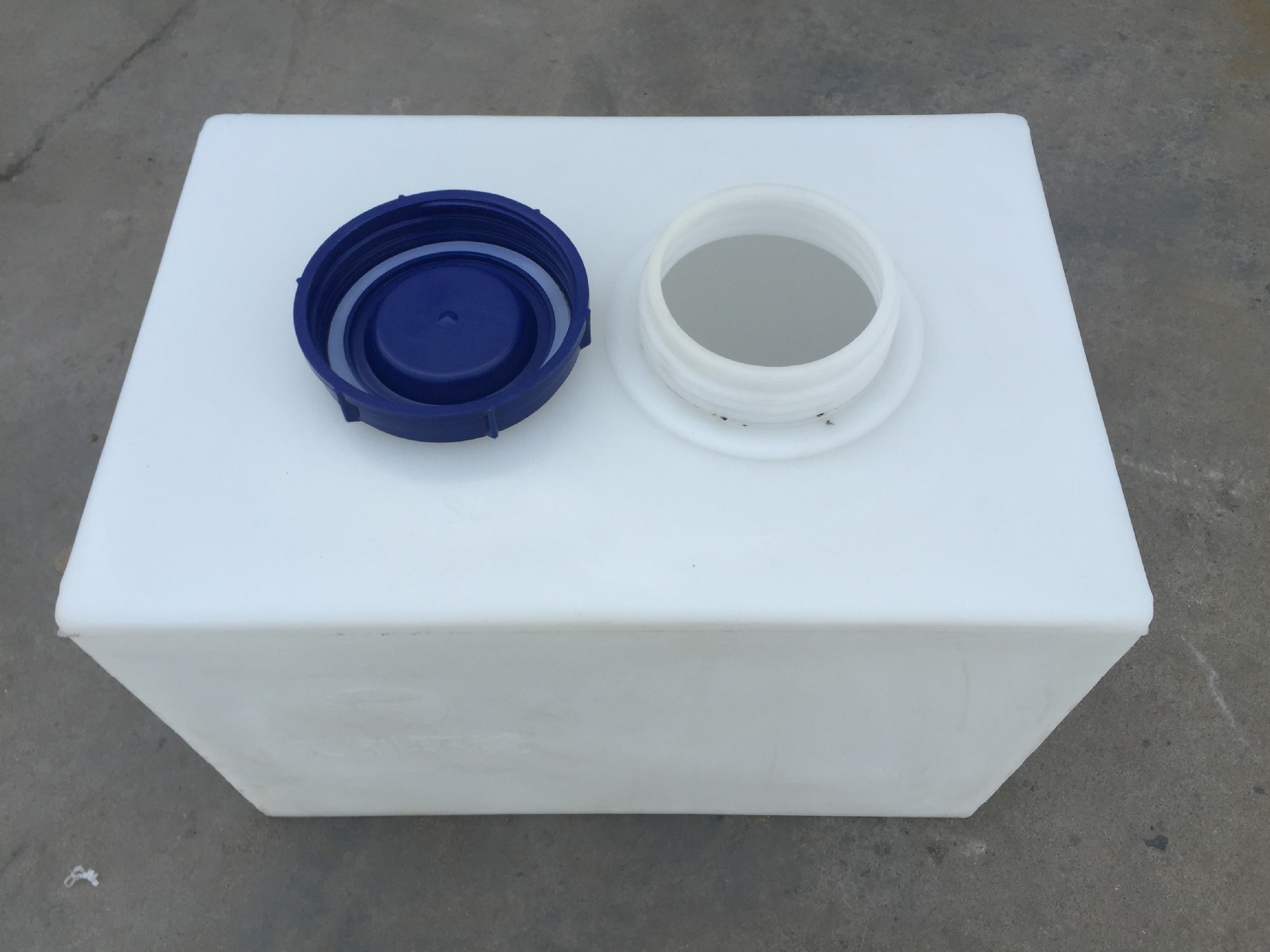 90l方形pe投药箱/汽车水箱/洗车机水箱