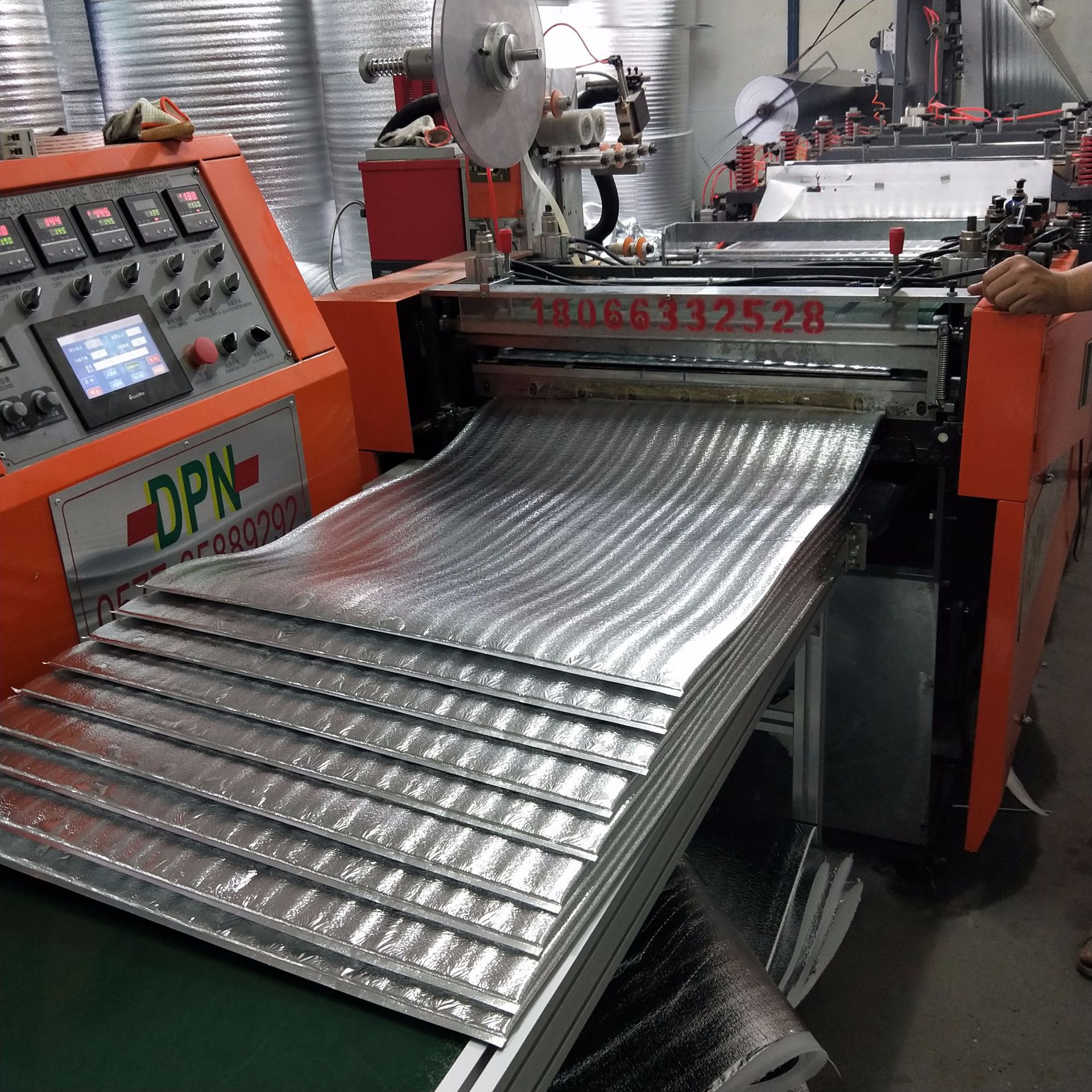 珍珠棉铝膜保鲜袋制袋机,保温袋制袋机【认准品牌,尽防假冒】