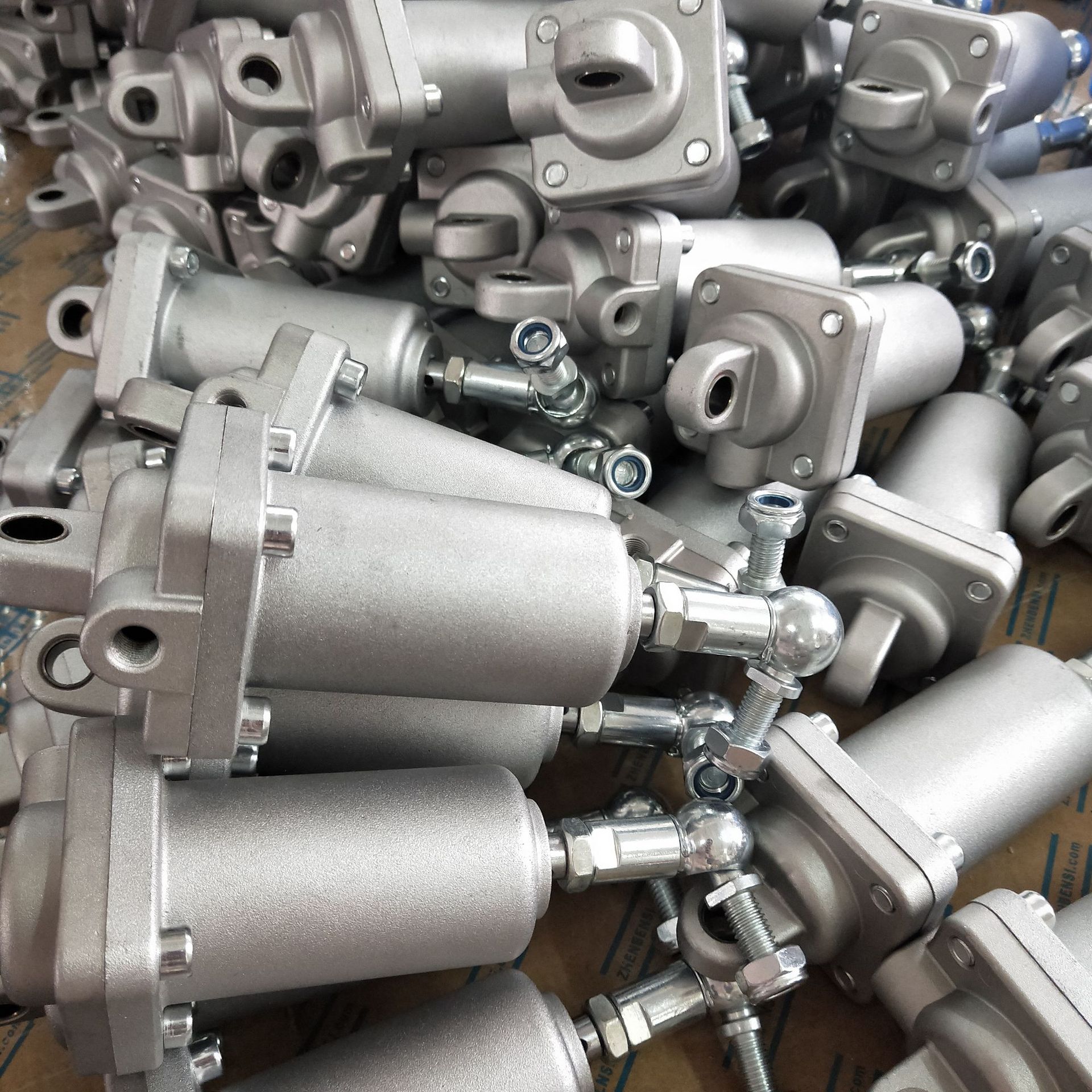 空压机伺服气缸贺尔碧格活塞式气缸膜片气缸