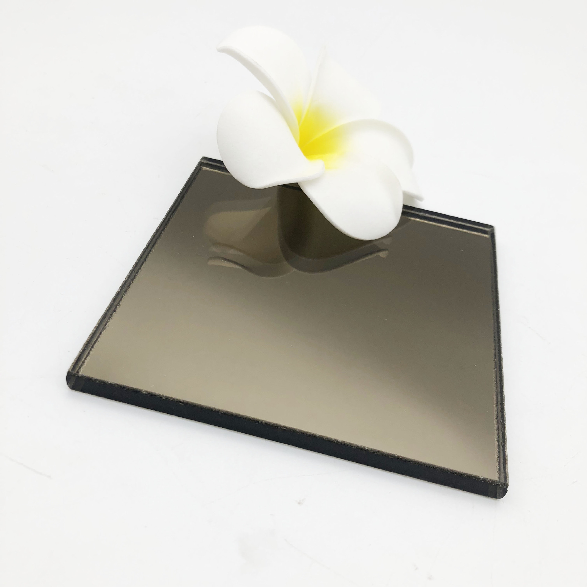 5mm灰茶镜 铝镜 金茶镜 灰镜 宝石蓝镜 黑镜 粉红镜 紫镜玻璃厂家