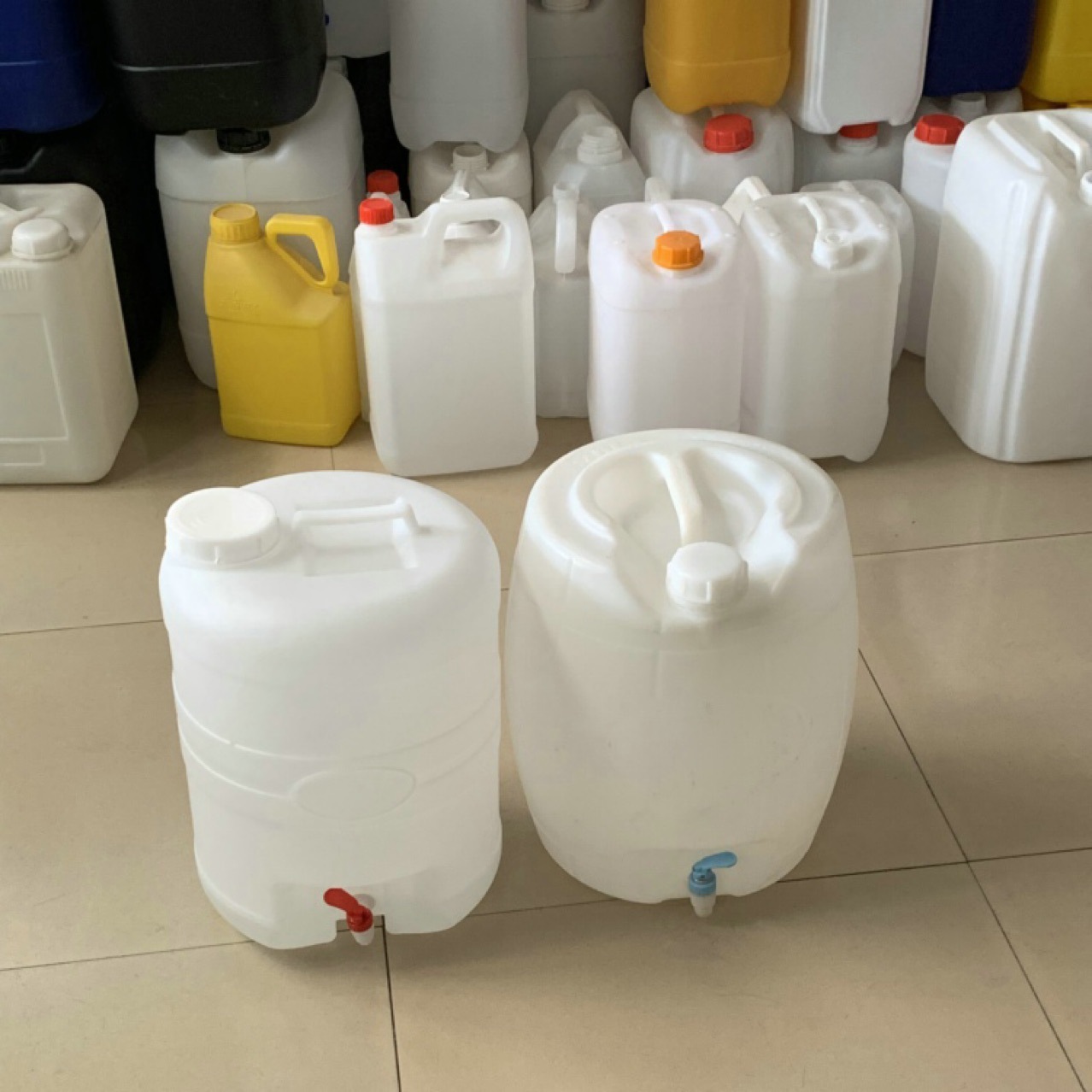 带水嘴塑料桶 25公斤塑料桶 带水龙头桶25升塑料桶厂家直销