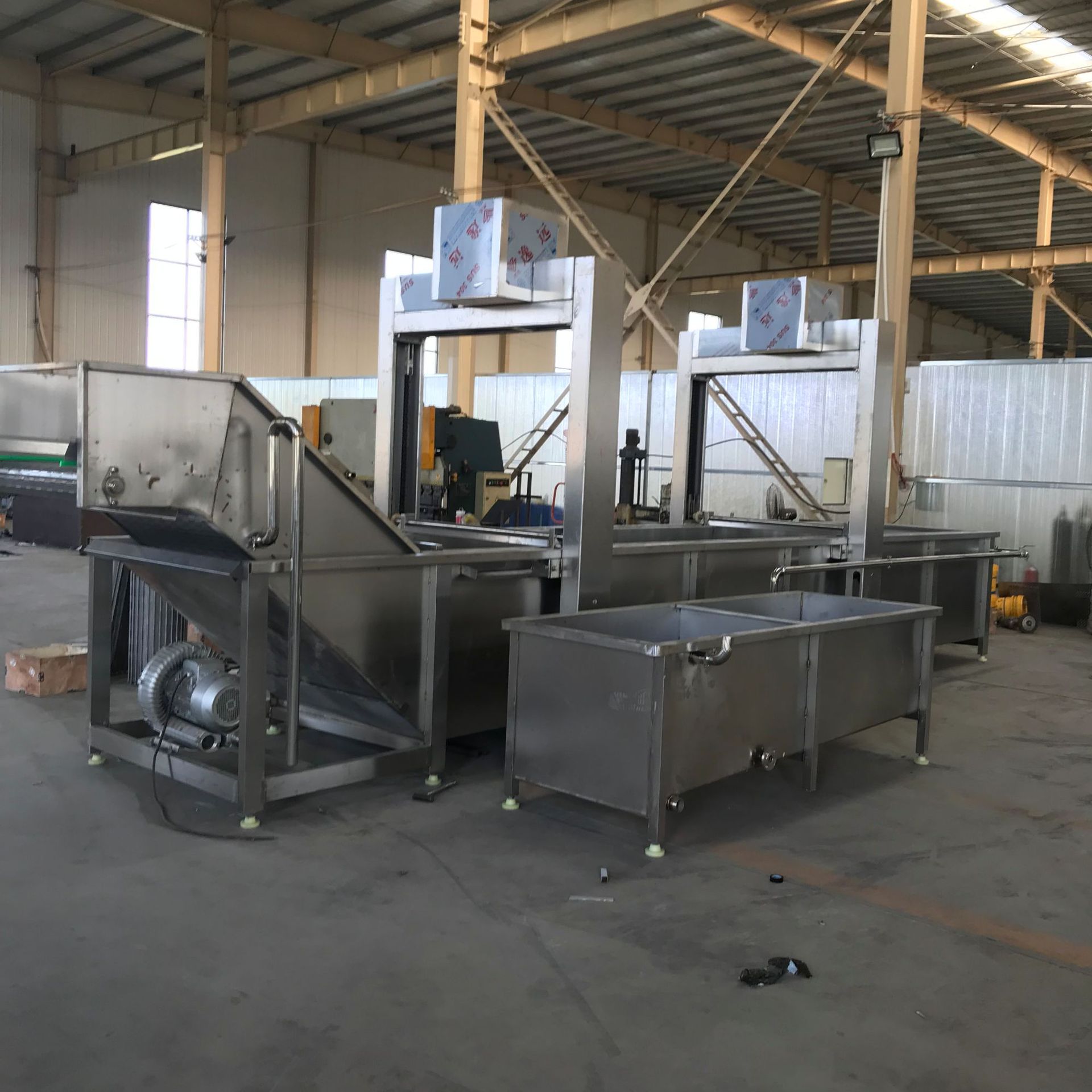 水产品解冻机大型冻鱼冻虾鸡爪鸡翅解冻线