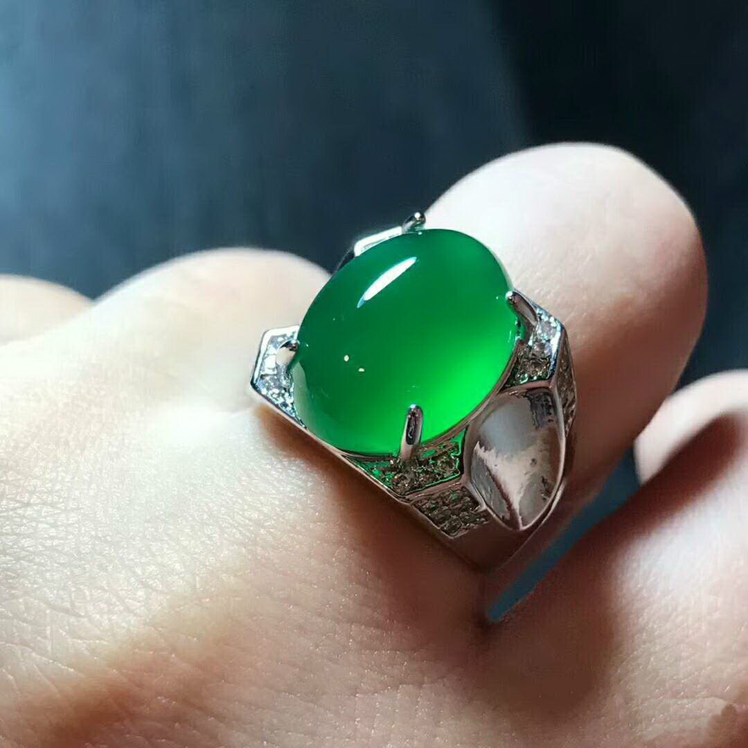 绿玉髓925银镶嵌男士戒指男款帝王绿玛瑙宝石活口玉石戒指