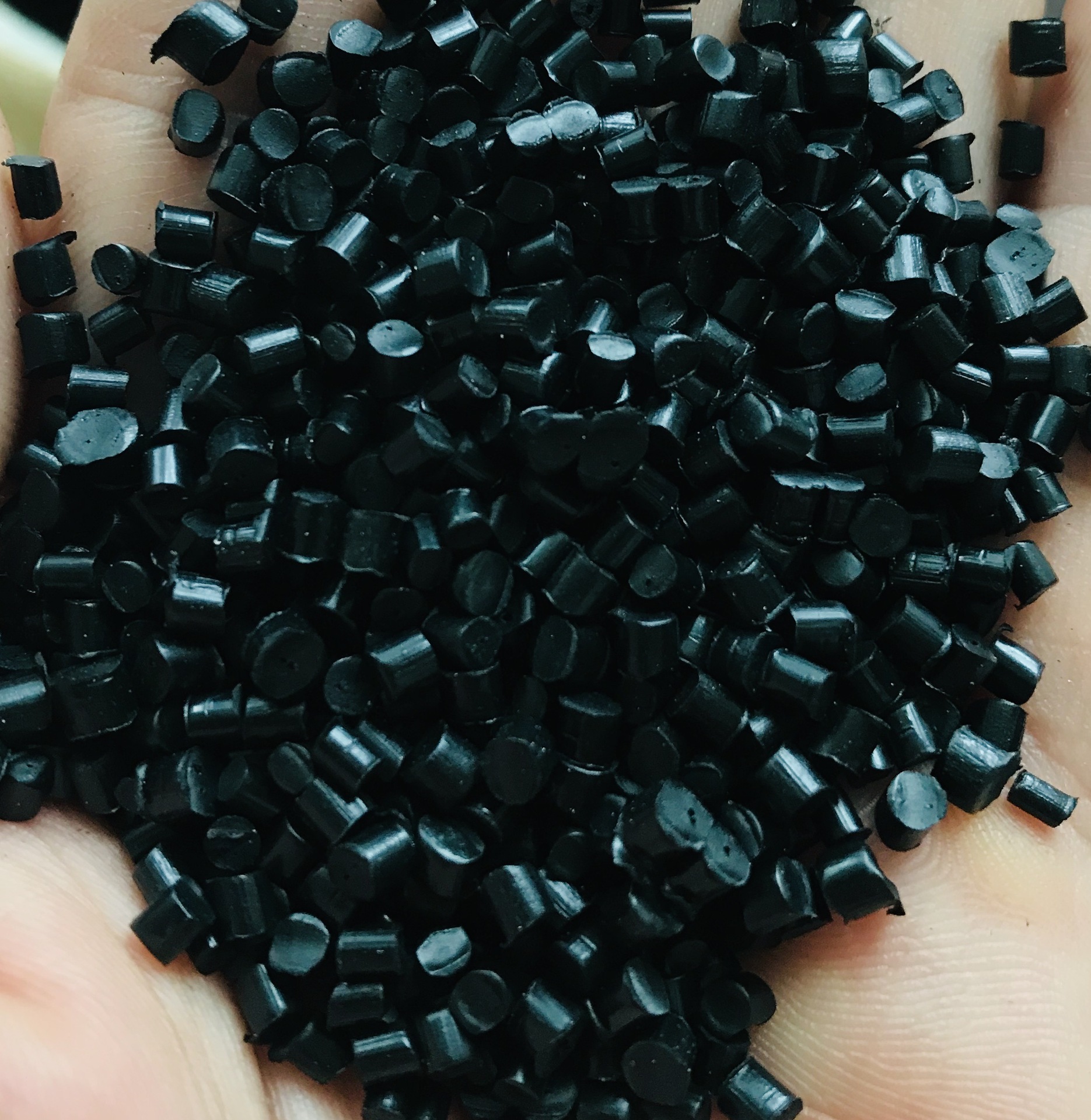 黑色pa6再生塑料颗粒 黑色尼龙6布角再生料回料二次料 pa布角颗粒