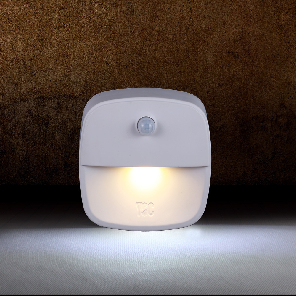 led人体感应小夜灯 电池感应灯 无线自动亮灯 感应夜灯跨境