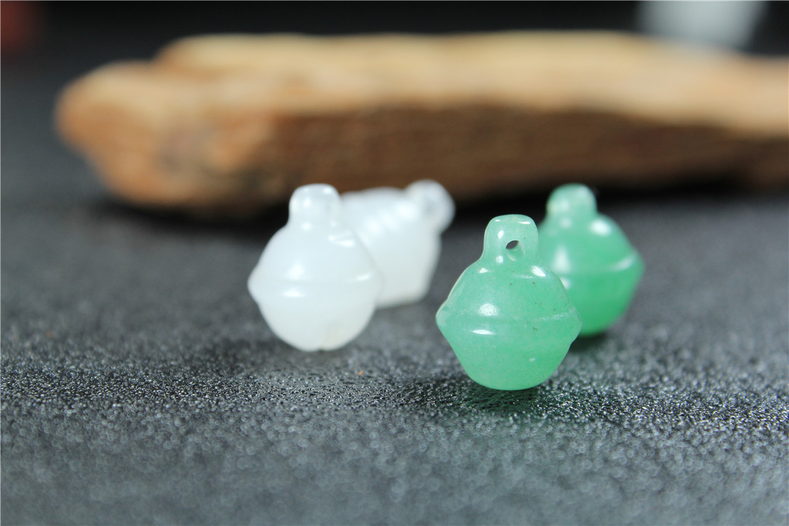 产品名称:铃铛规格:12*12**14mm用途:diy配饰材质:东陵玉 白玉商品