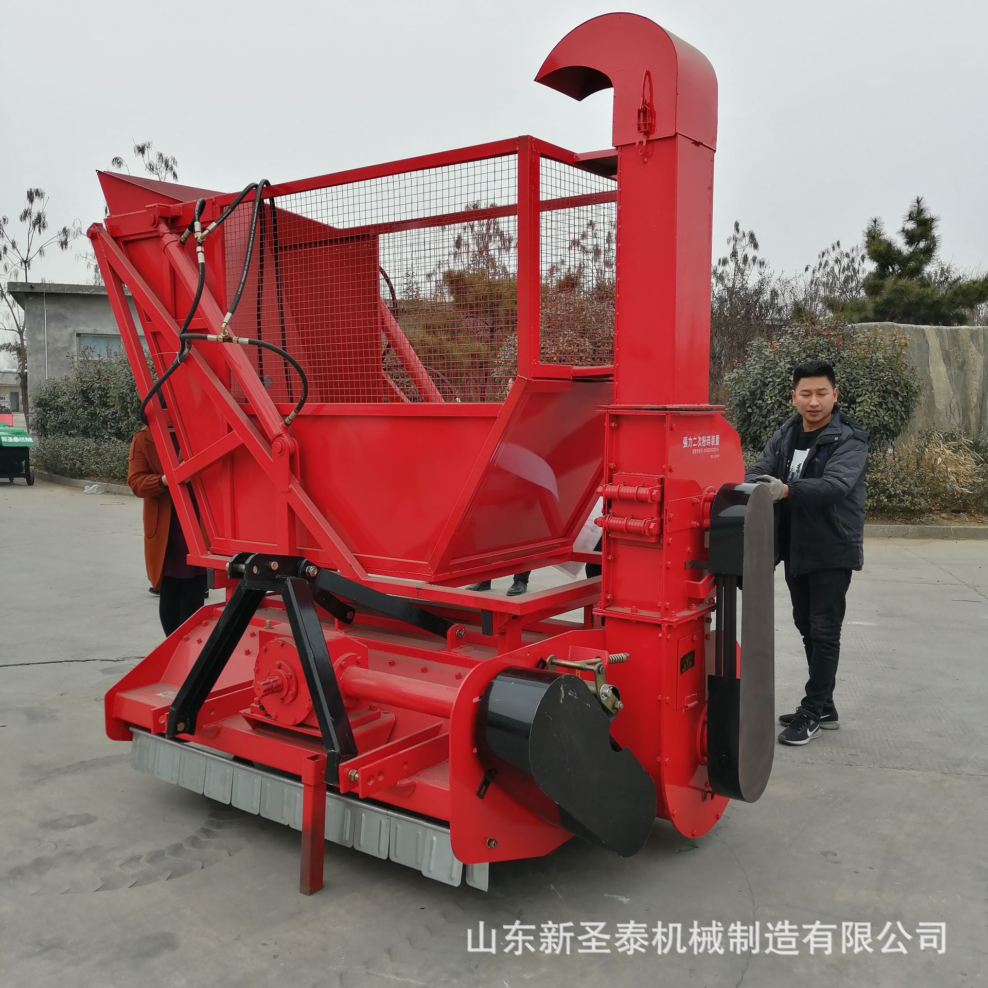 秸秆回收机价格 玉米秸秆回收机操作视频 拖拉机带动粉碎回收机