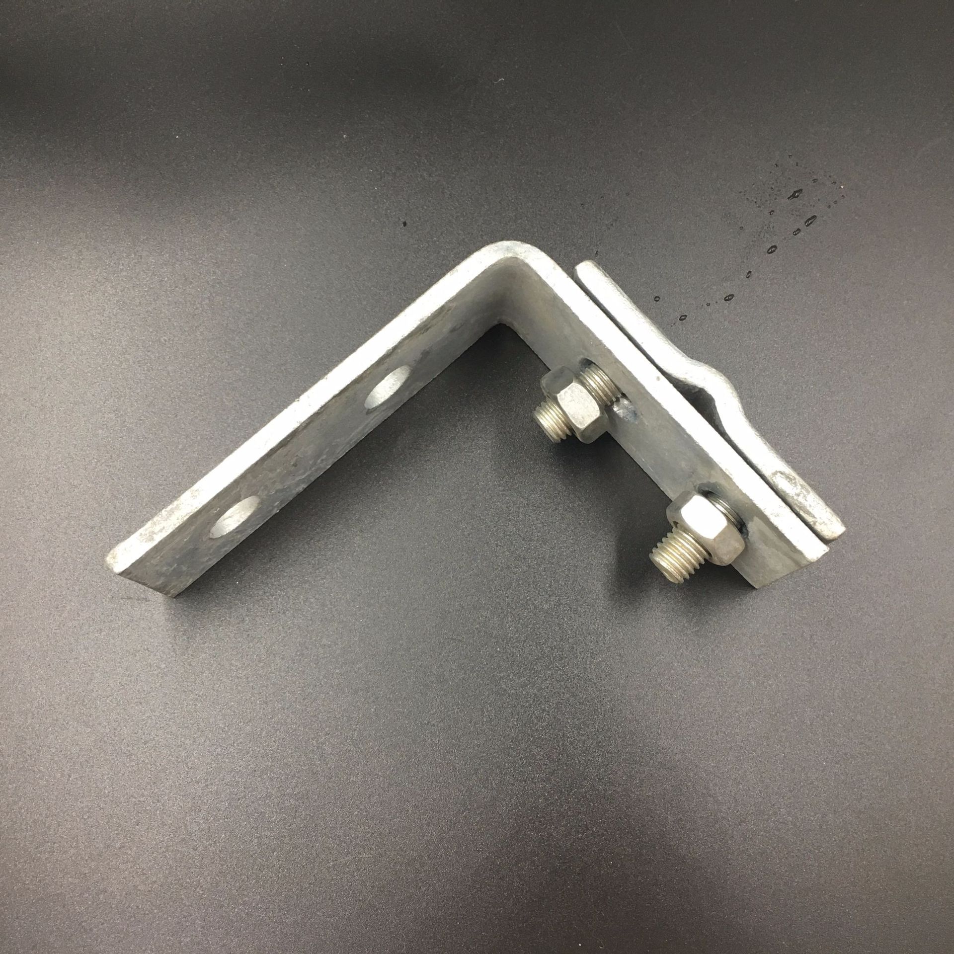 钢索架 钢绞线支架 钢丝绳锁架 墙体支架 墙体布线l型支架热镀锌