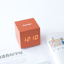 木质闹钟 LED电子木头钟简约时尚创意电子礼品声控静音数码时钟