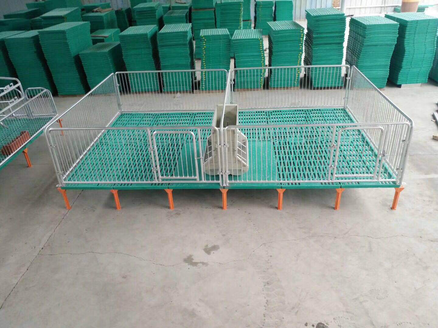 养猪设备bmc材料复合料槽保育猪用食槽自动下料器8孔双面料槽