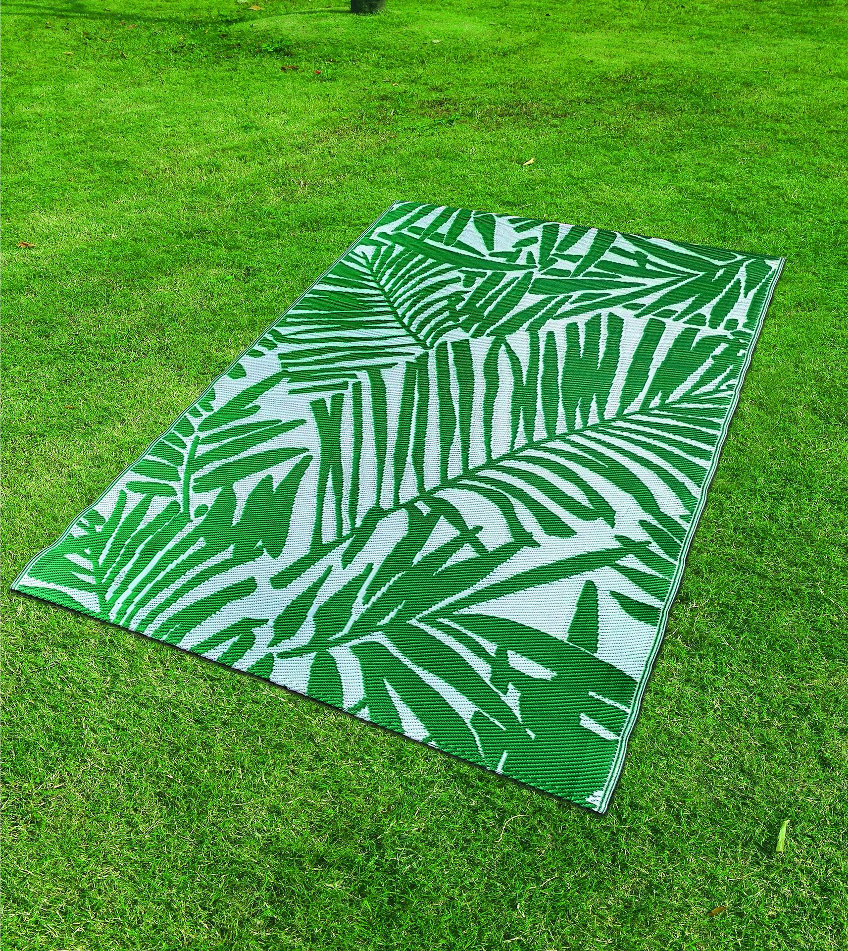 厂家供应庭院地垫pp管塑料编织花园户外毯防老化定制批发野餐垫