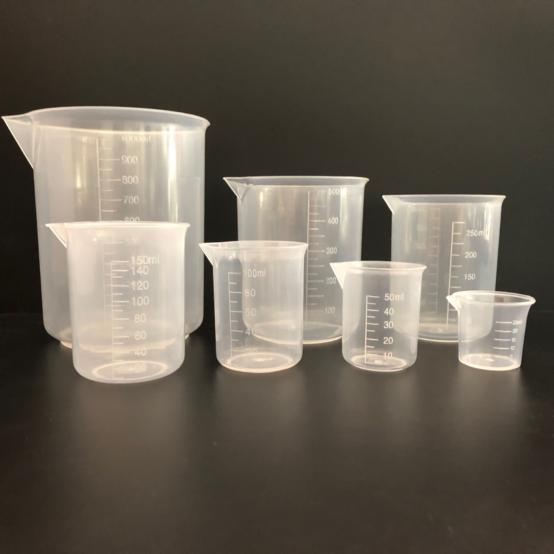 现货供应 新料加厚带刻度烧杯实验器材250ml500ml 无手柄塑料烧杯