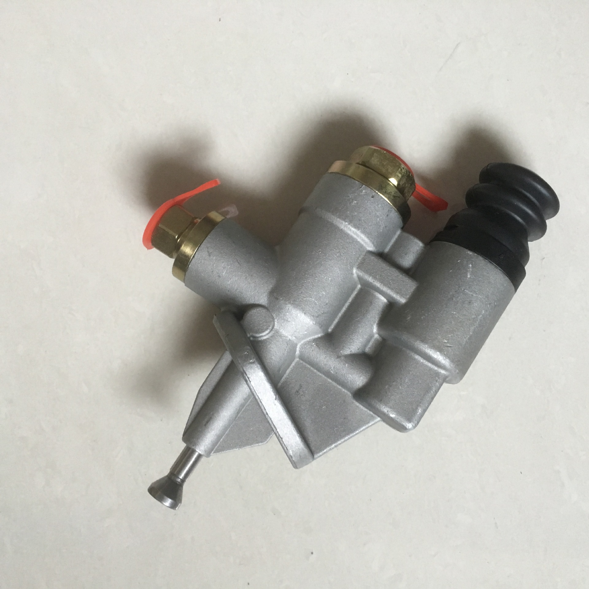 3 挺杆柱塞式输油泵(大孔) 3936316 4988747 3415661