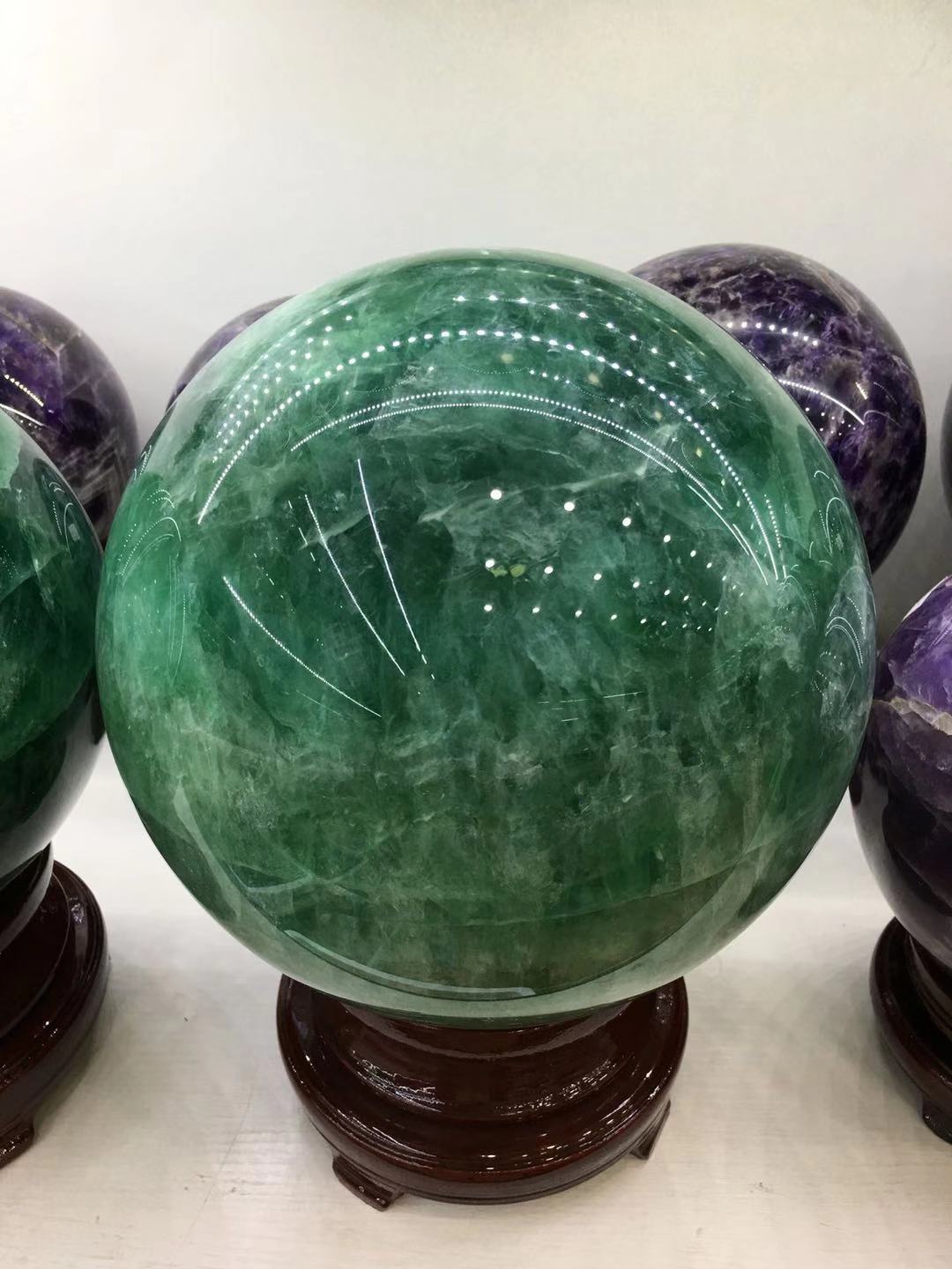 厂家直销天然绿萤石水晶球摆件风水摆件萤石球能量镇宅消磁摆件