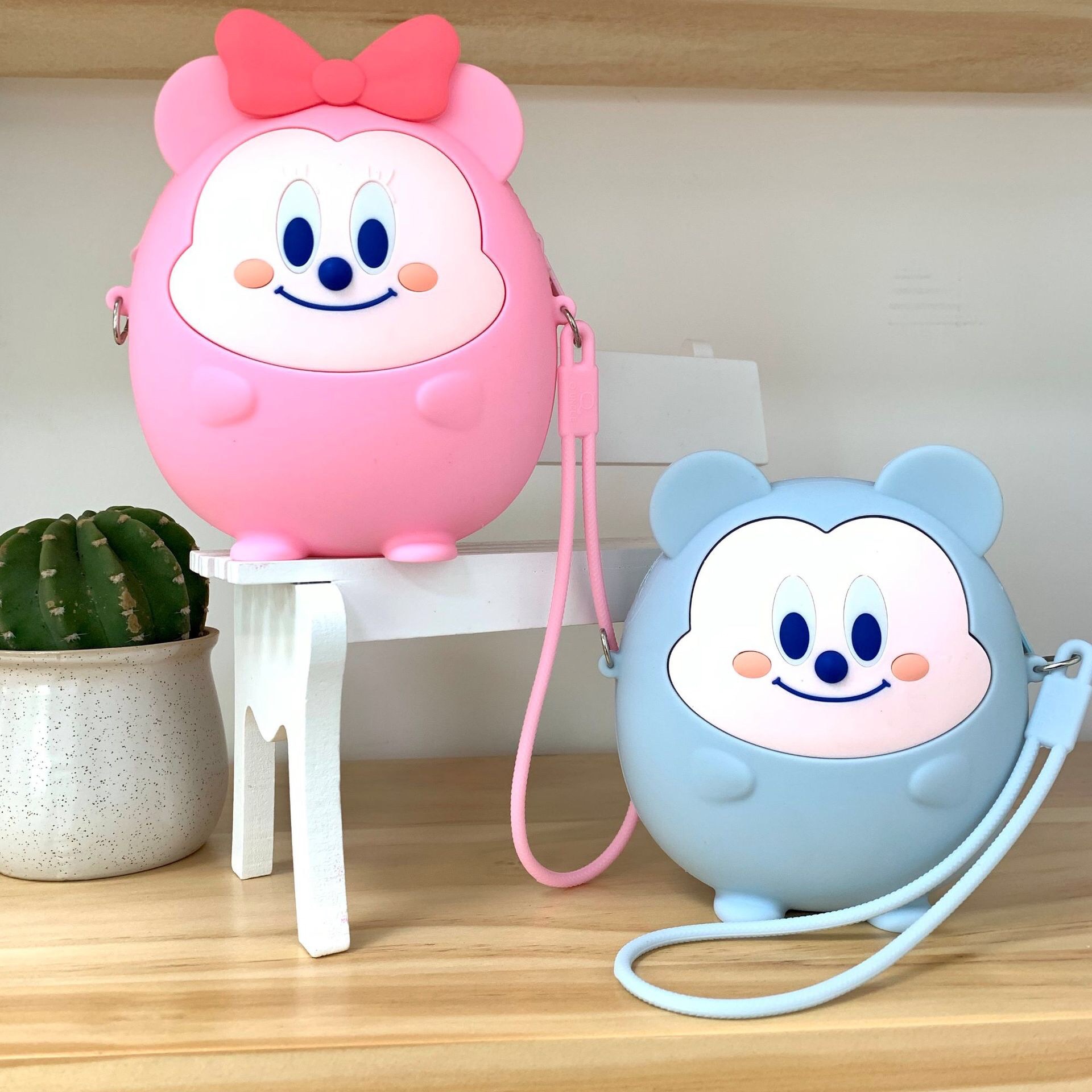 韩日quncle正版卡通胖胖兔硅胶卡包可爱蓝色米琪零钱包立体单肩包