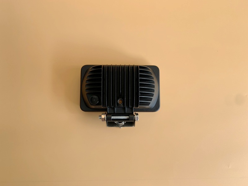 led汽车大灯配件 4寸方反光杯款 货车强光超亮改装等通用车灯射灯