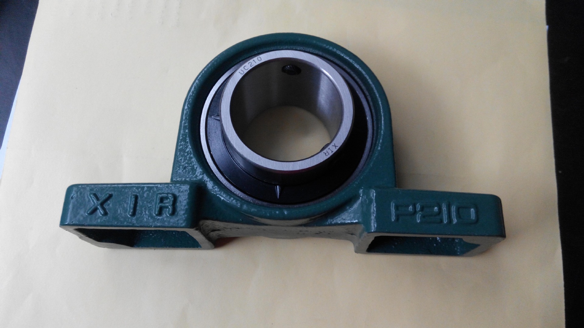 厂家f210带铸铁座外球面轴承四孔方形带座轴承型号大全ucf210