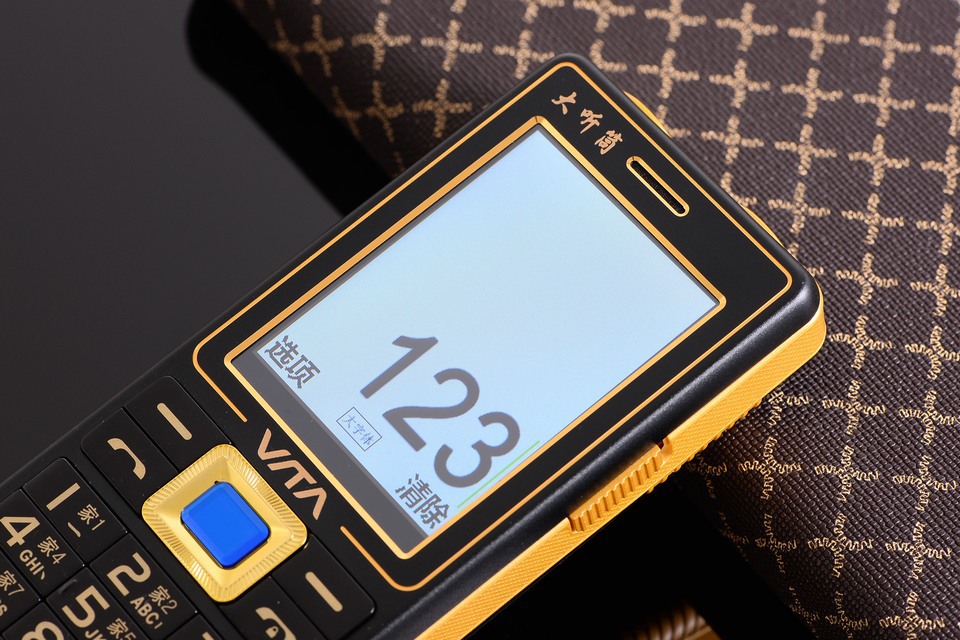 d668核能2号大电池超长待机老年机大按键大屏整点报时老人手机