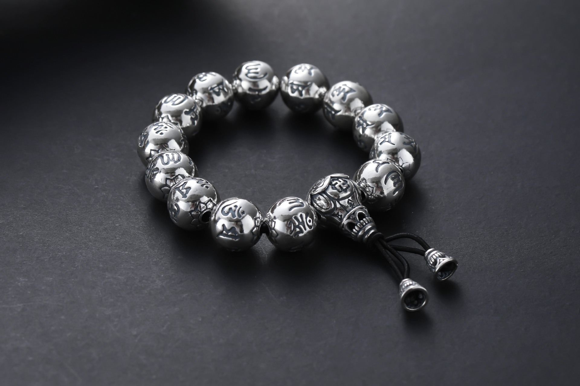 中聚泰银饰批发s990足银六字真言佛珠梵文手链男女情侣款复古心经