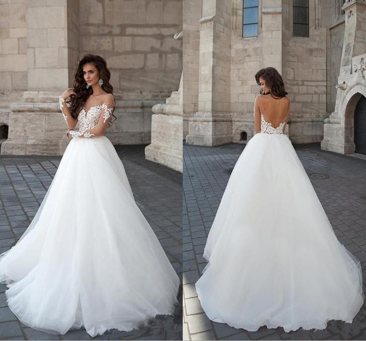 定制外贸欧美婚纱2019新款小拖尾蕾丝大码长袖u领复古大露背婚纱