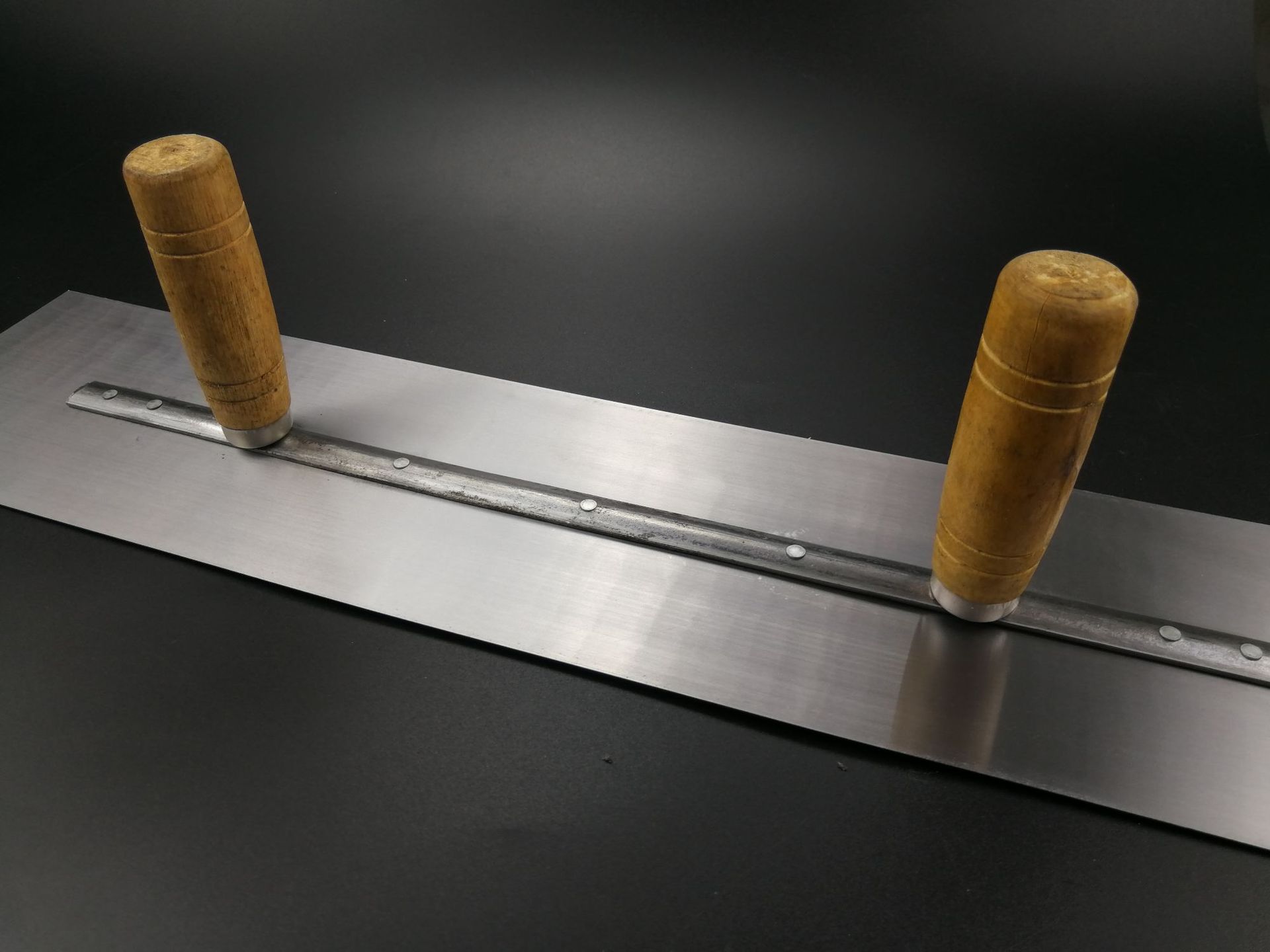 双手柄大铁板 批灰 刮腻子专用 墙面 地面 抹泥找平工具