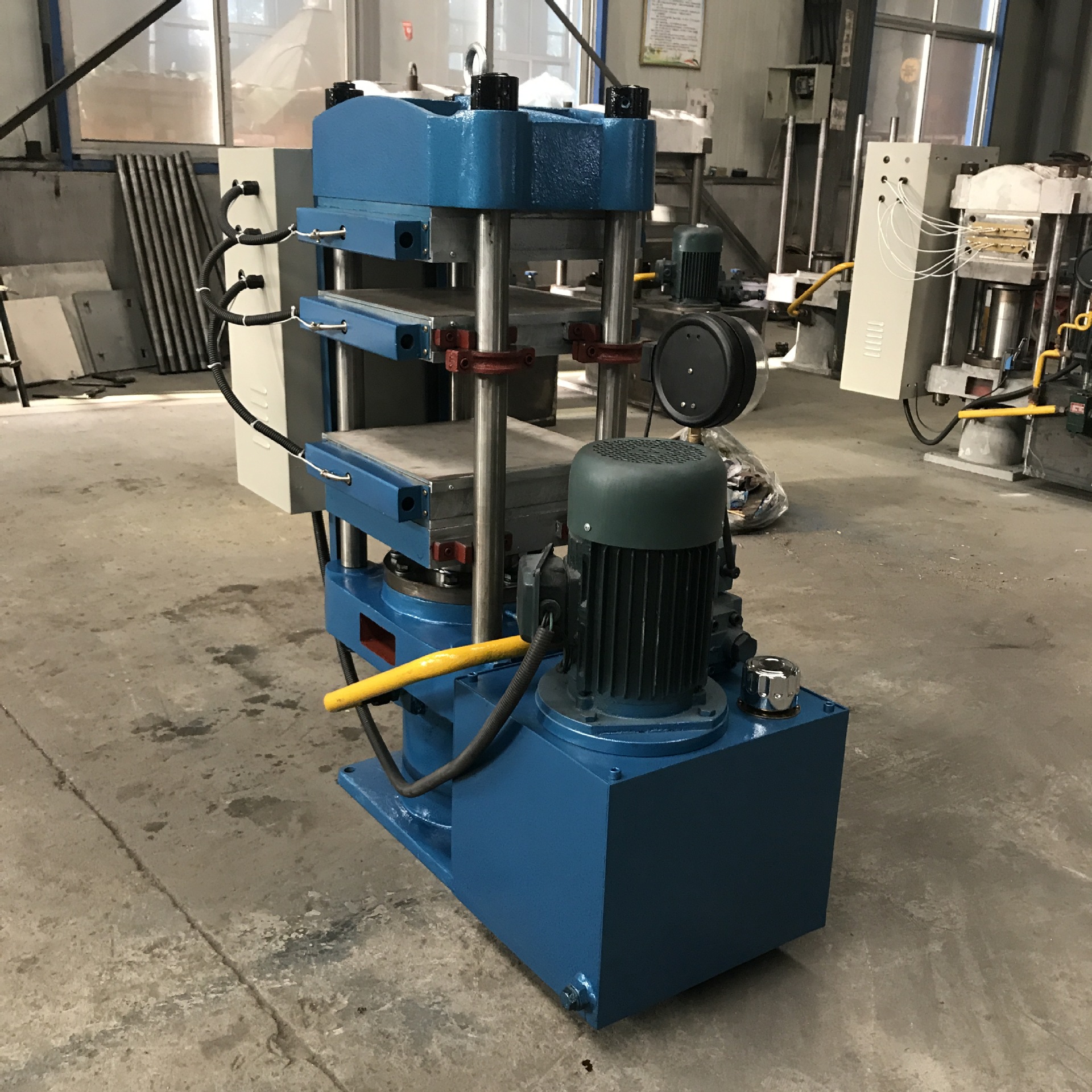 橡胶塑料颗粒压片机 模压成型机 四柱式小型硫化机 专业生产厂家