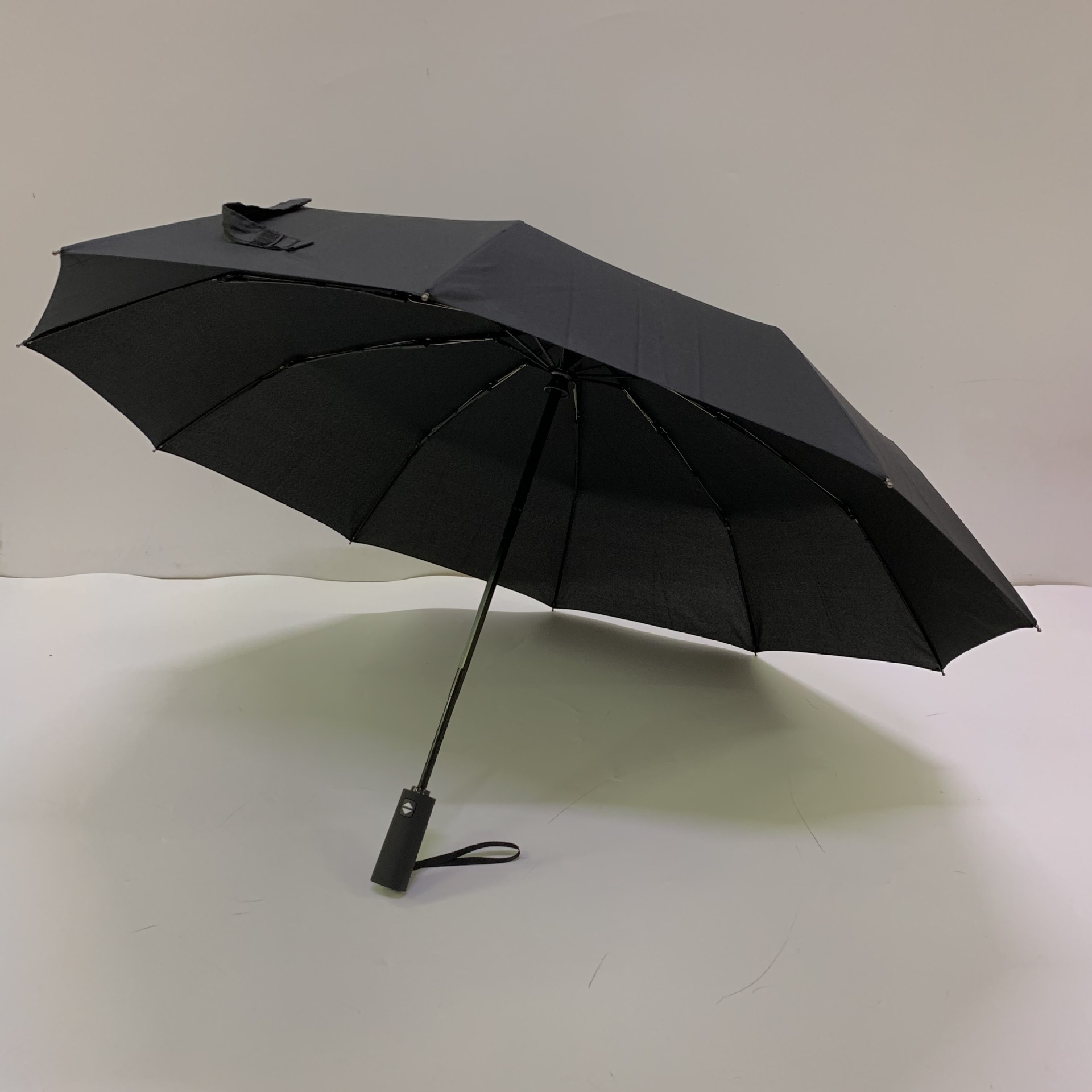 厂家直销10骨全自动晴雨伞加大男女黑胶防晒三折伞双人折叠伞现货